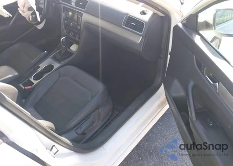 2014 Volkswagen Passat 1.8T Se z USA, uszkodzony, nr VIN 1VWBT7A3XEC036668